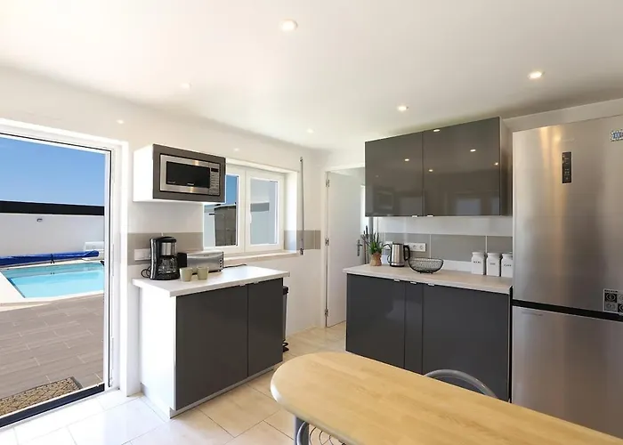 T3-house Of The Palm Tree